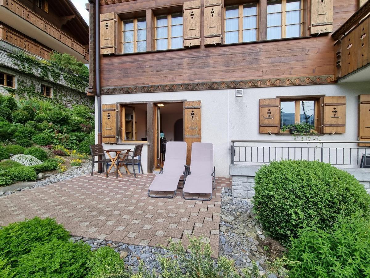 Mom - Alpine Boutique Apartments, Chalet Fagus, Terrace Studio Grindelwald Exterior photo