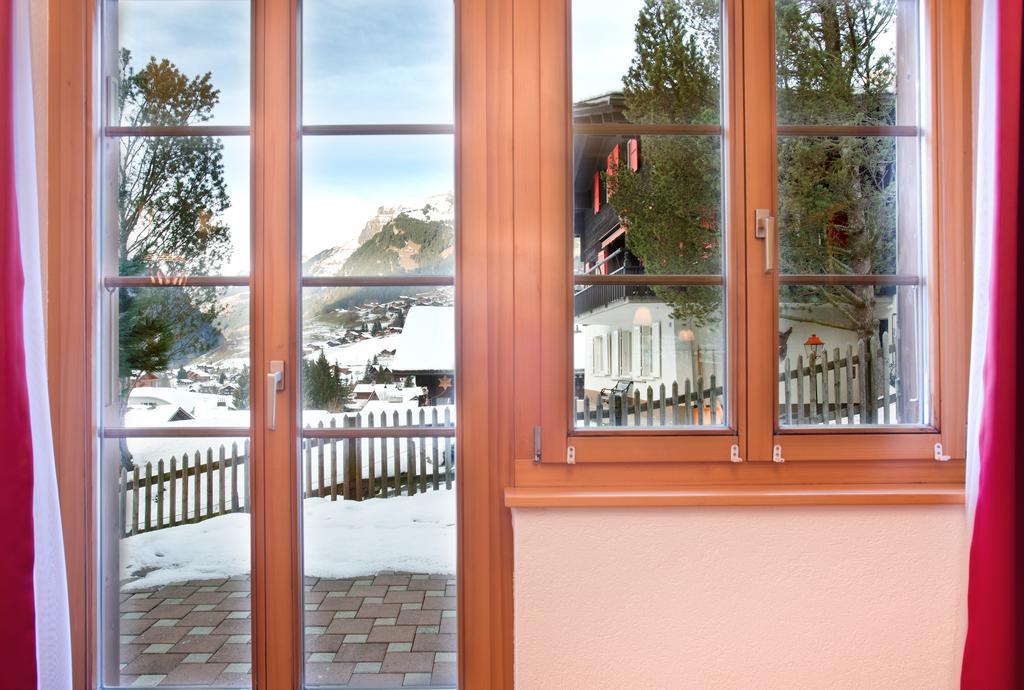 Mom - Alpine Boutique Apartments, Chalet Fagus, Terrace Studio Grindelwald Room photo
